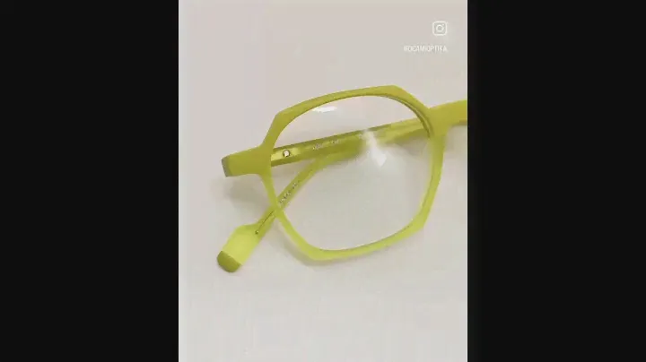Etnia Barcelona v Optika Klaudia v Galante