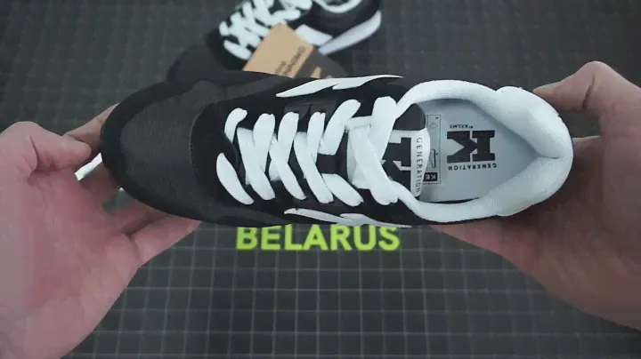 Арт.: 46838-138. Кроссовки Kelme K-37 черно-белые