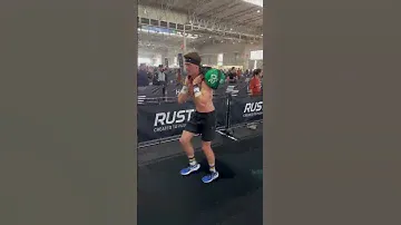 HYROX BARCELONA. SANDBAG LUNGES.